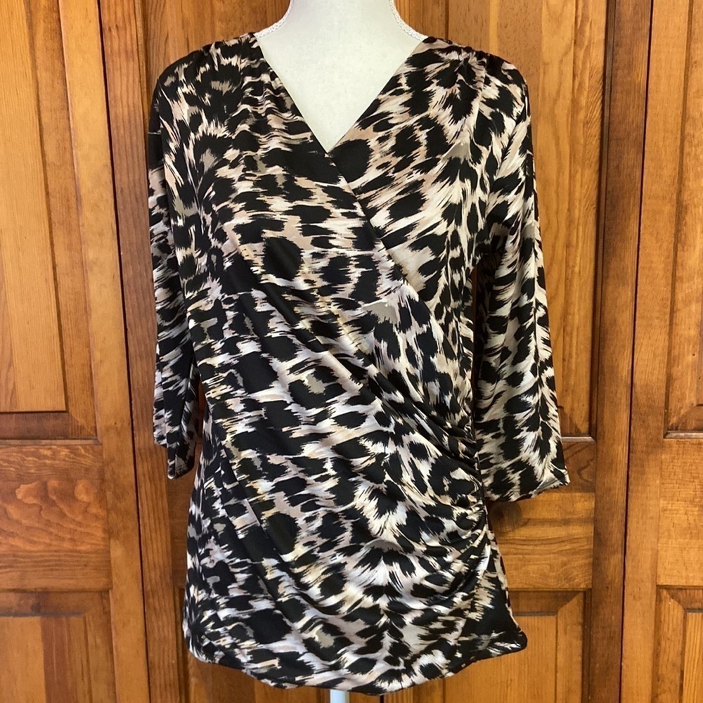 Larry Levine Animal Print Longsleeve Popover Open V-neck Ruched Size M Preowned